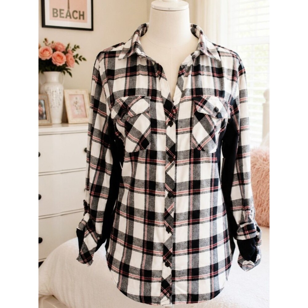 Eden & Olivia Plaid Button Up Shirt  Large NWT
